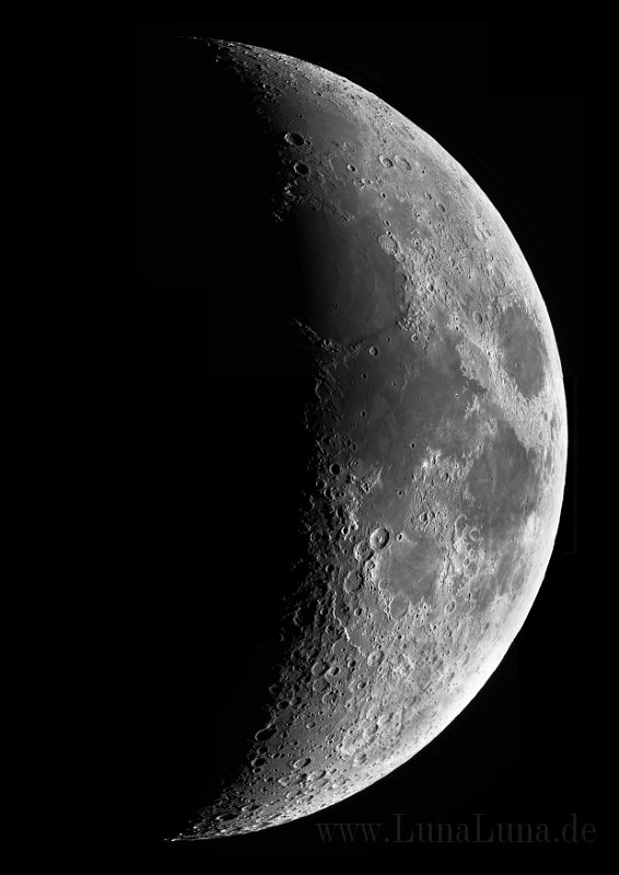 MondErstesViertel1.jpg - Mond zunehmend